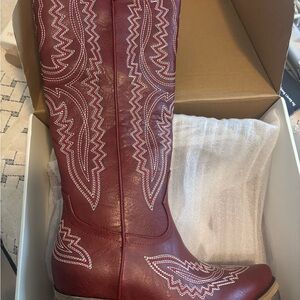 Red Western Embroidered Boots